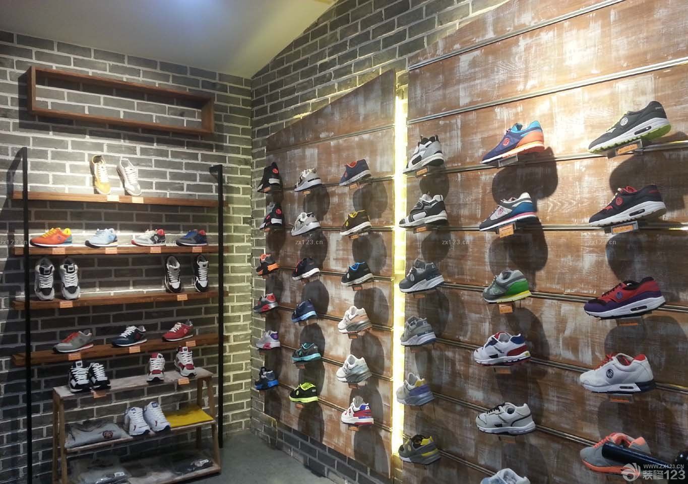 运动鞋店内墙砖装修鞋架效果图